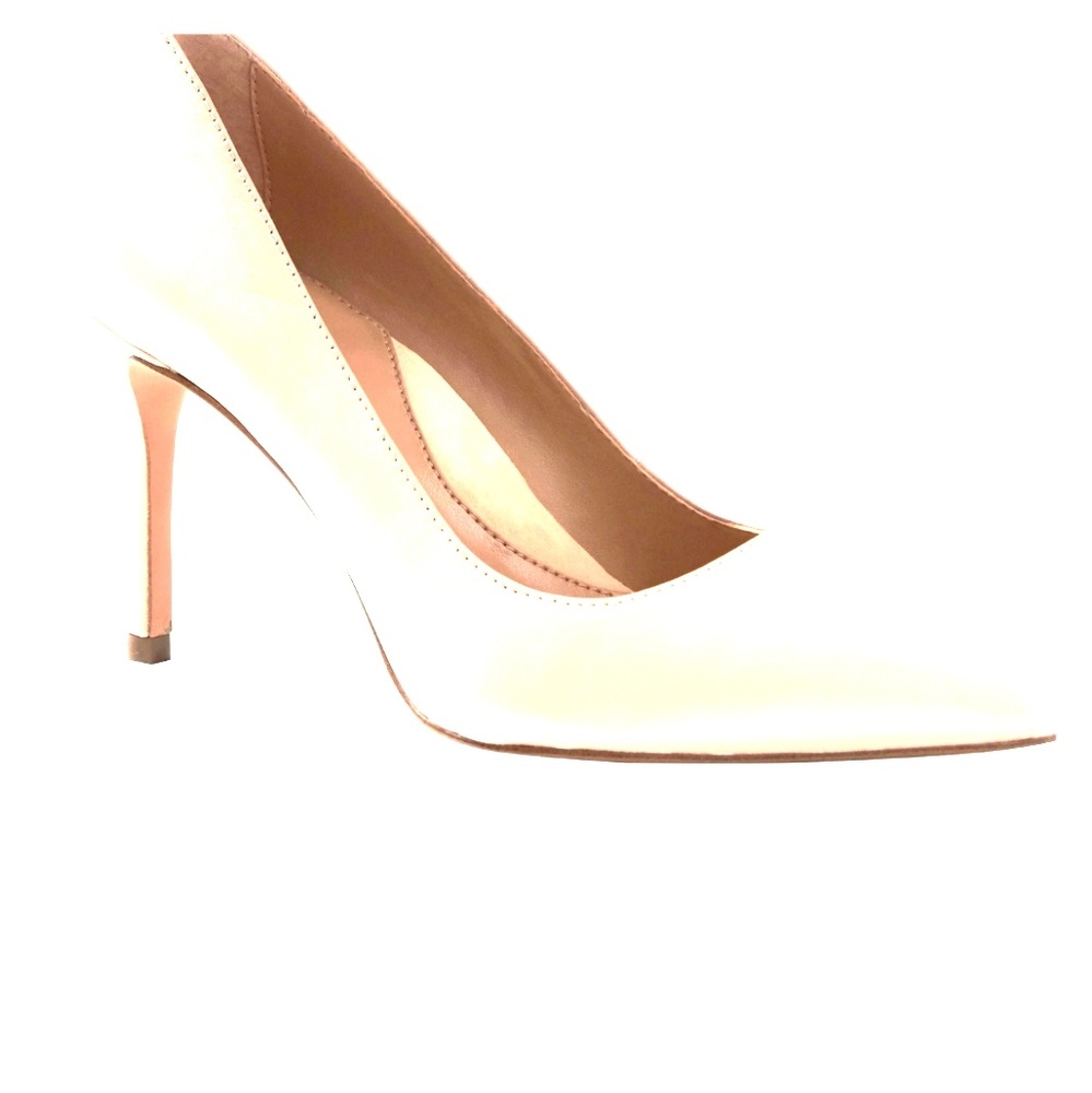 New Banana Republic Madison 12 Hour Pumps